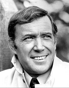 How tall is Val Doonican?